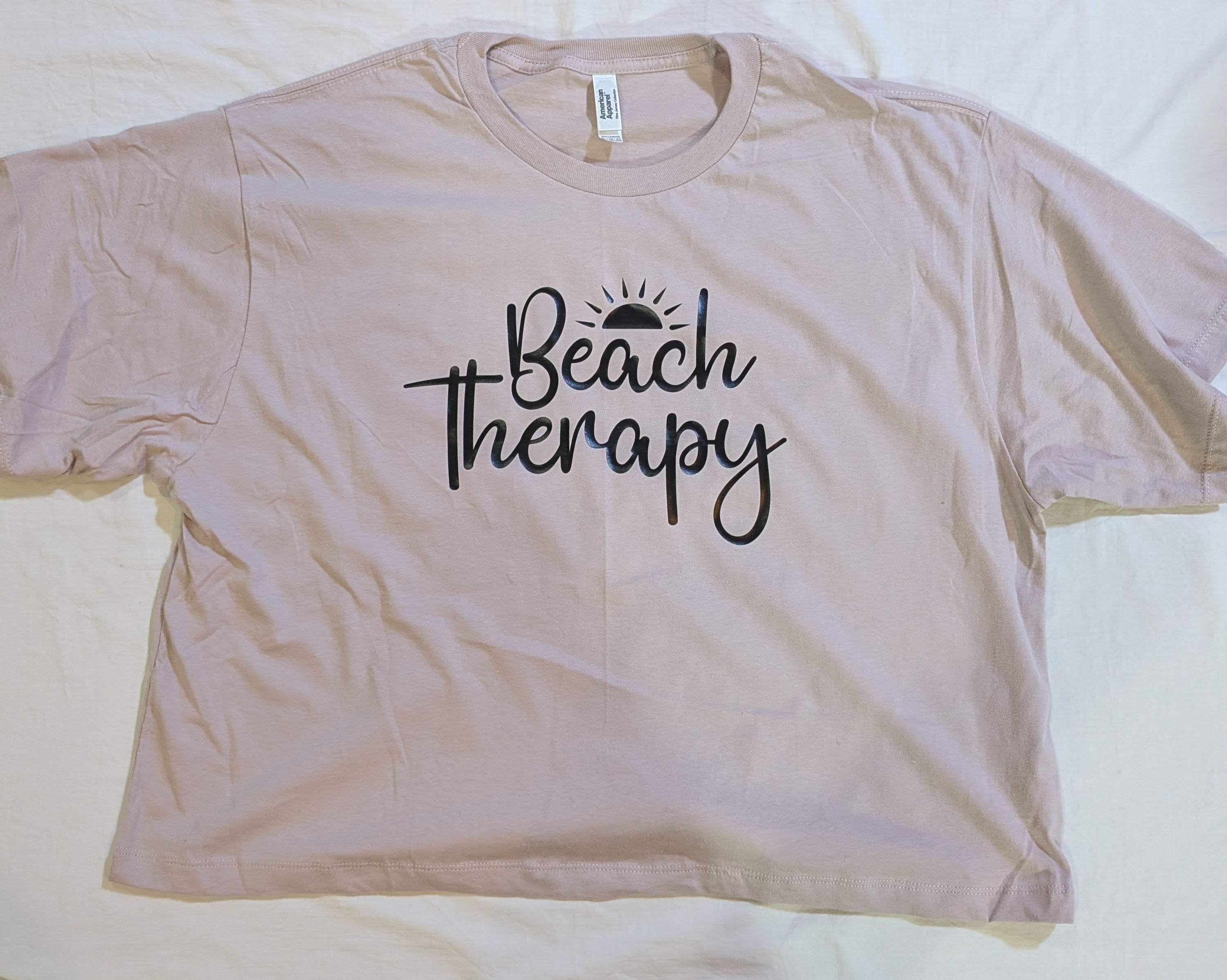 Beach therapy - cropped T